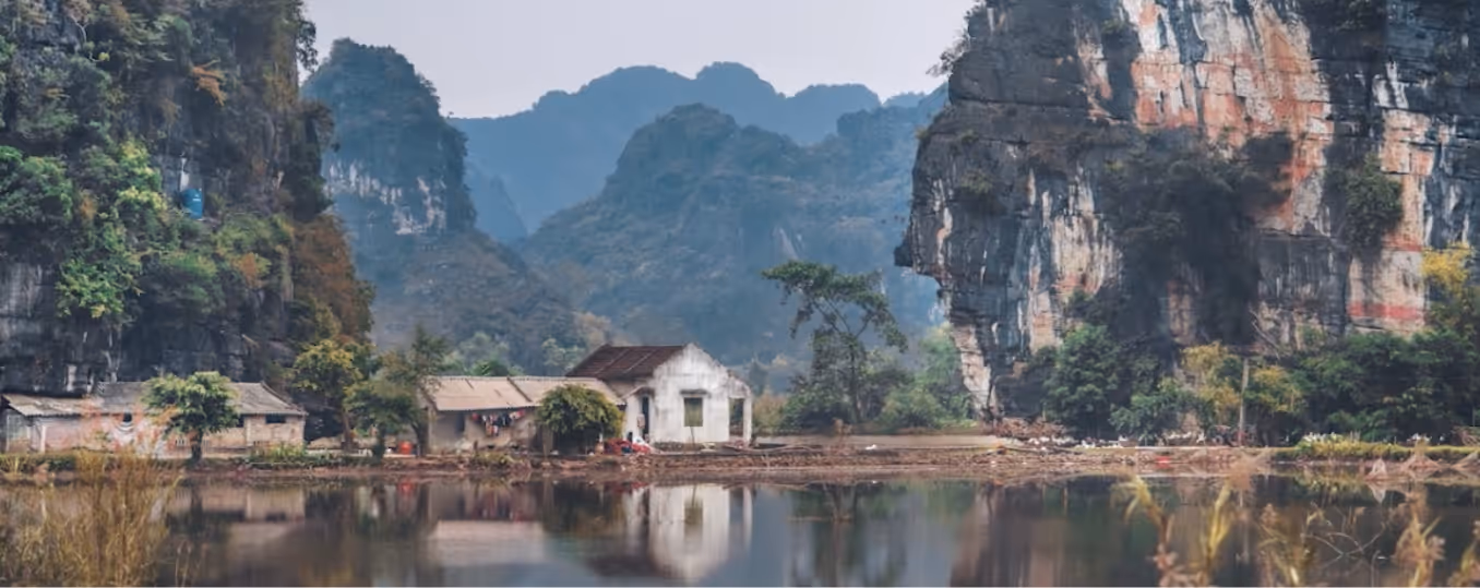A wooden stilt house in Borneo alike where Dr Scott Ling began his journey into TCM